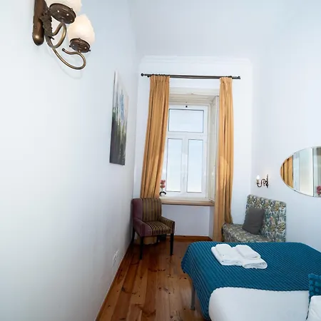 Large 3-bedroom 2 Bathroom Apartment, Multiple Bathrooms, Prime Location Appartement *