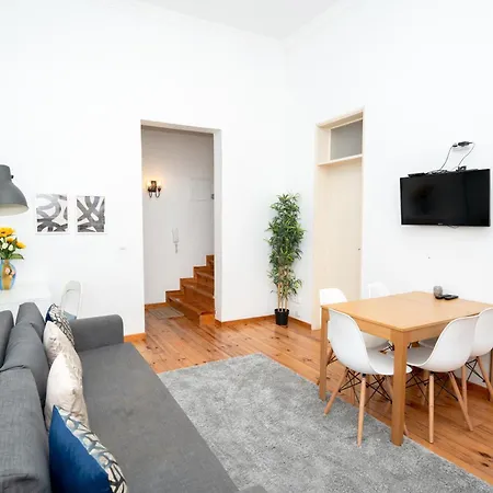 Apartamento Large 3-bedroom 4 Double Bed 2 Bathroom Apartment, Prime Location Lisboa