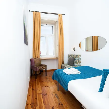 Large 3-bedroom 4 Double Bed 2 Bathroom Apartment, Prime Location Apartamento *