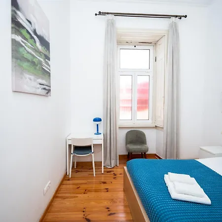 Apartamento Large 3-bedroom 4 Double Bed 2 Bathroom Apartment, Prime Location Lisboa